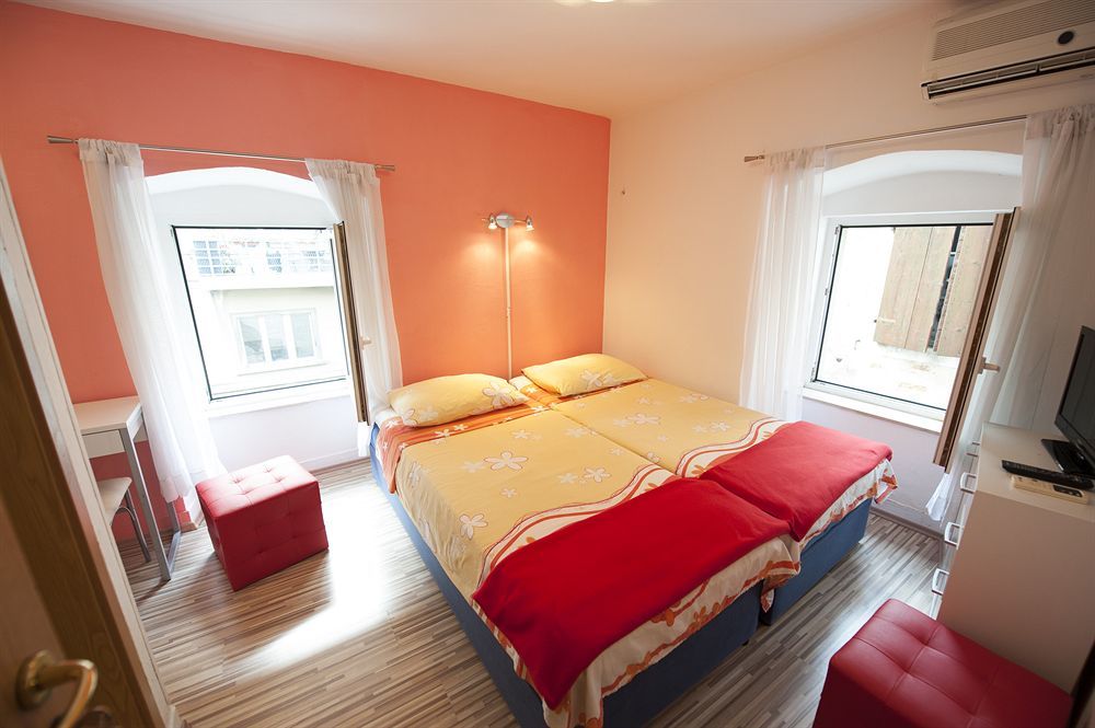 Damira Rooms Спліт Екстер'єр фото