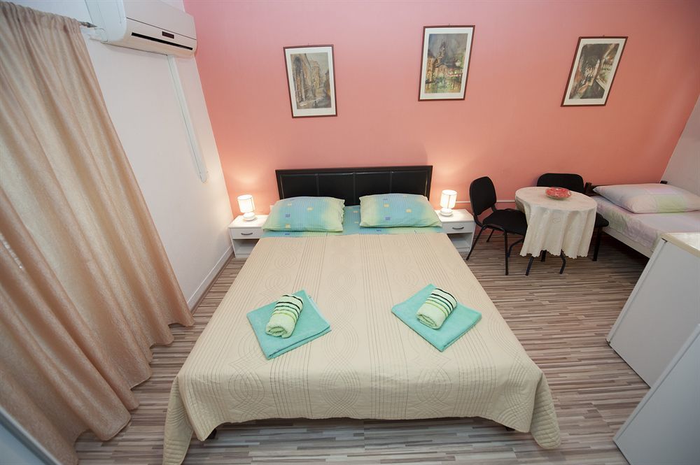 Damira Rooms Спліт Екстер'єр фото